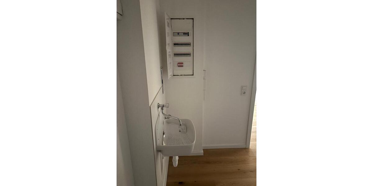 Etagenwohnung Bad Salzungen - 3.5 Zimmer, 127 m&sup2;, 1.463&euro; | Angebot:25350366