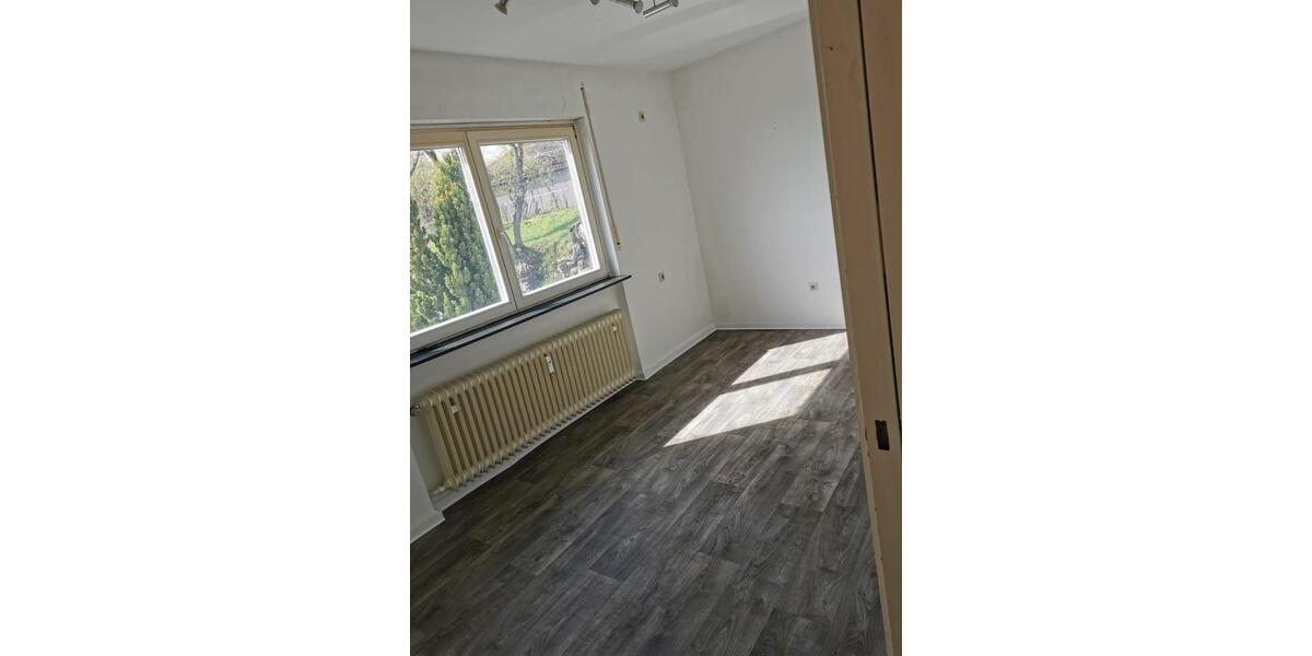 Etagenwohnung Herbstein - 3 Zimmer, 85 m&sup2;, 720&euro; | Angebot:25297861