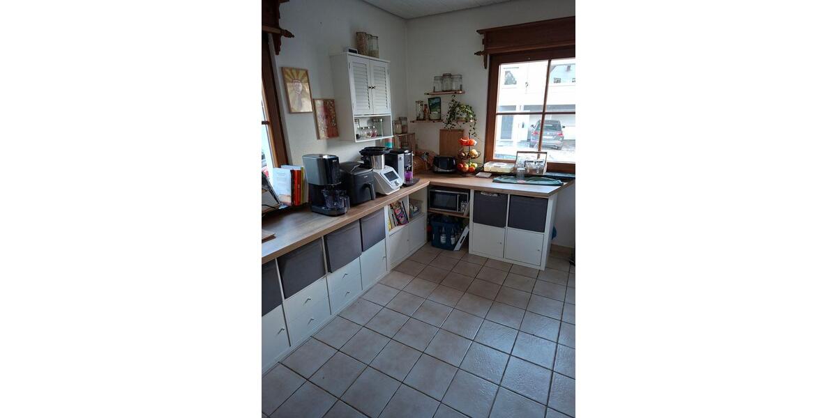 Etagenwohnung Schönaich - 6 Zimmer, 140 m&sup2;, 1.900&euro; | Angebot:26699186