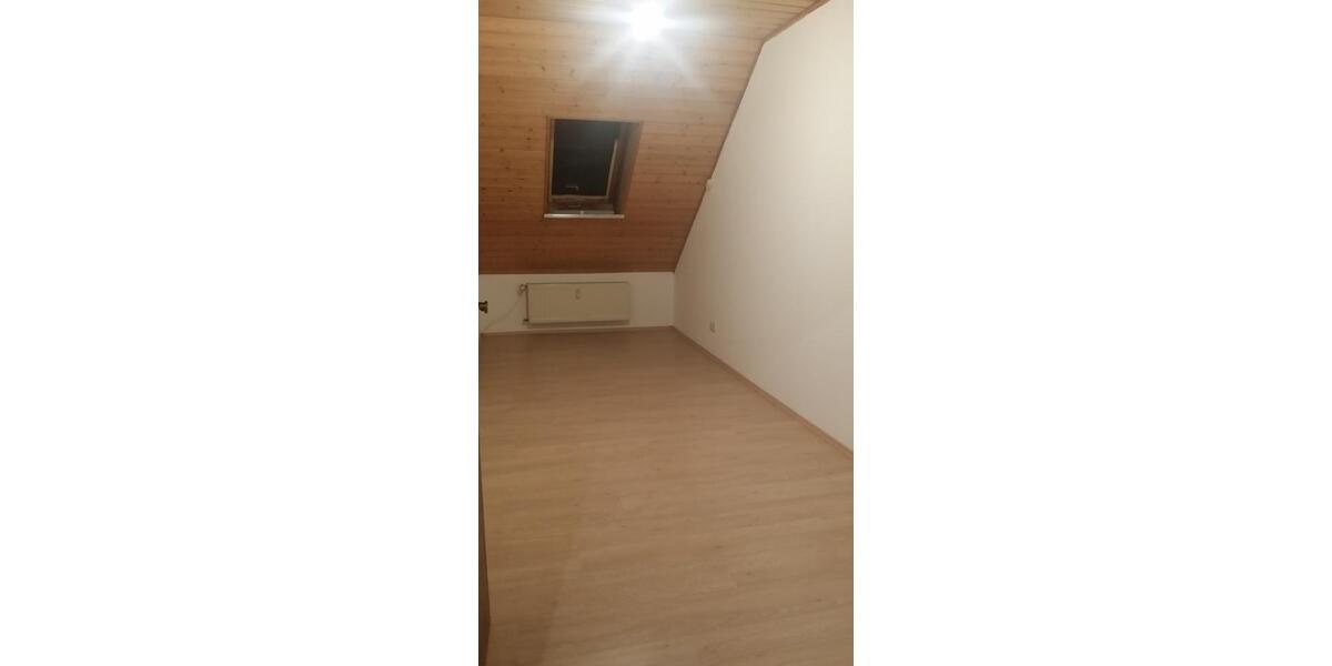 Dachgeschoßwohnung Weismain - 5 Zimmer, 110 m&sup2;, 895&euro; | Angebot:24847032