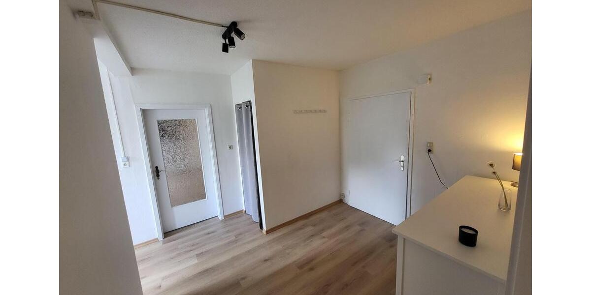 Dachgeschoßwohnung Hof Altstadt - 2 Zimmer, 50 m&sup2;, 380&euro; | Angebot:26591908