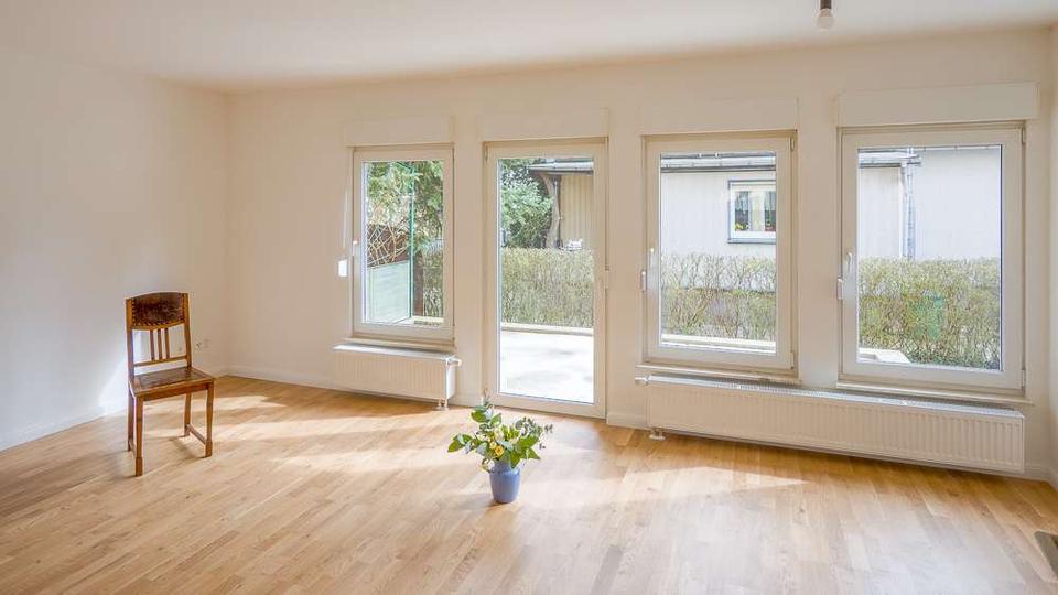 Einfamilienhaus Döbern - 5 Zimmer, 140 m&sup2;, 1.200&euro; | Angebot:25854132