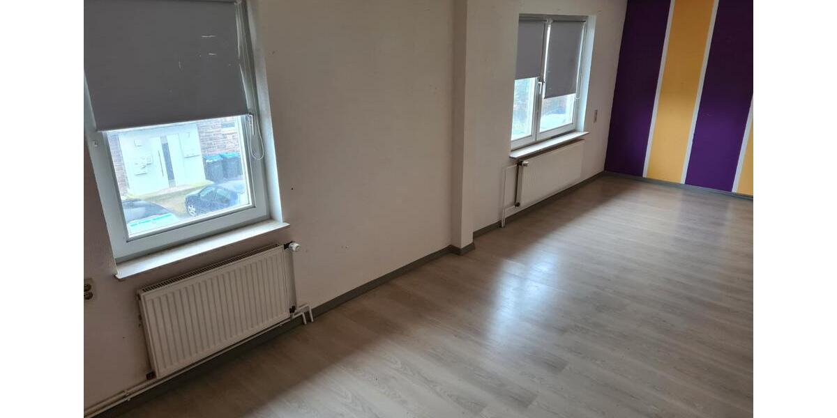 Terrassenwohnung Stadtoldendorf - 5 Zimmer, 180 m&sup2;, 900&euro; | Angebot:26261959