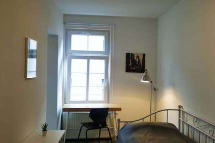 Zimmer Stuttgart Stuttgart-Mitte - 1 Zimmer, 890&euro; | Angebot:27099280