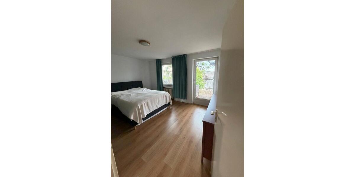Terrassenwohnung Krefeld - 2 Zimmer, 80 m&sup2;, 720&euro; | Angebot:26644911