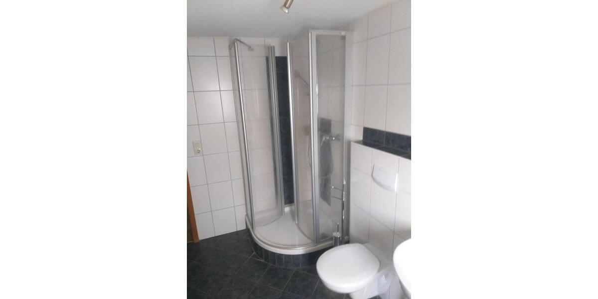 Etagenwohnung Göggingen - 5 Zimmer, 90 m&sup2;, 20&euro; | Angebot:24944990