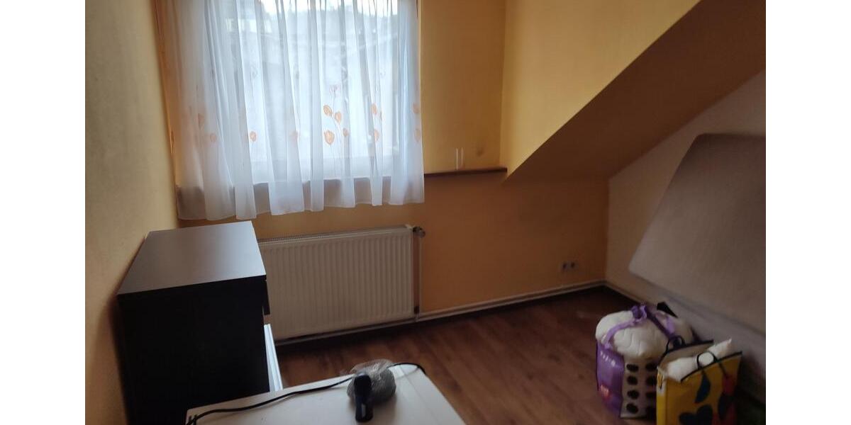 Dachgeschoßwohnung Spay - 2 Zimmer, 30 m&sup2;, 600&euro; | Angebot:25831833