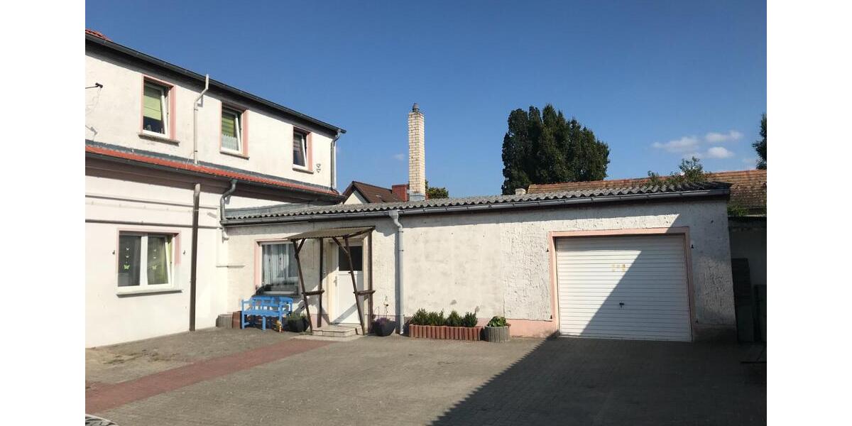 Erdgeschoßwohnung Demmin - 3 Zimmer, 77 m&sup2;, 422&euro; | Angebot:23703385