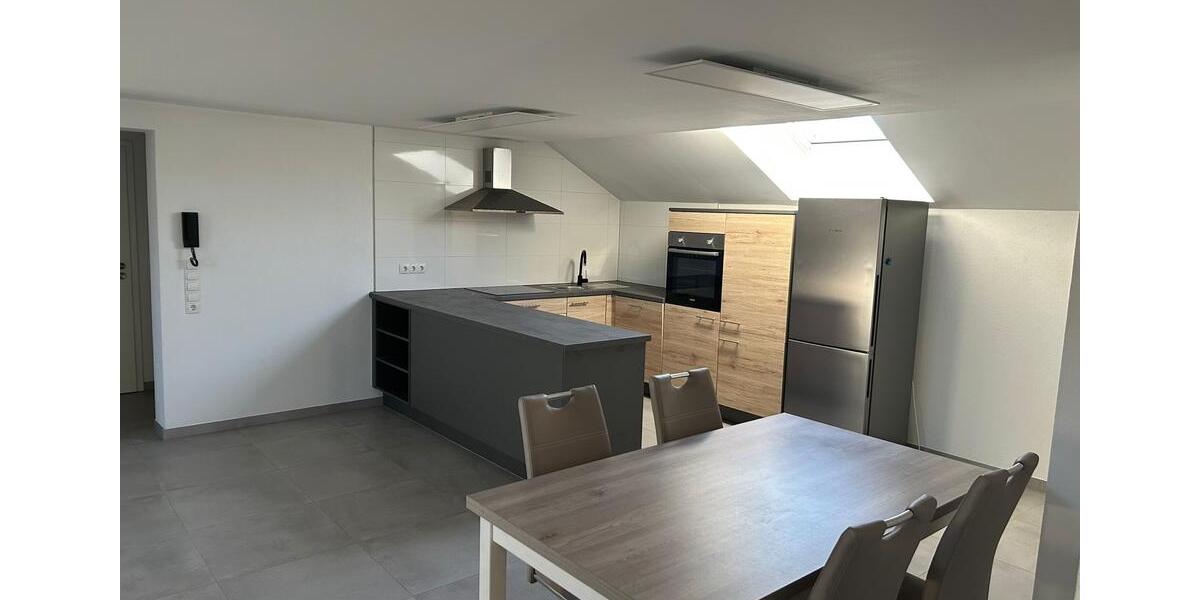 Neu sanierte 4,5 ZKB Wohnung in Kaiserslautern-Erfenbach 4 zimmer