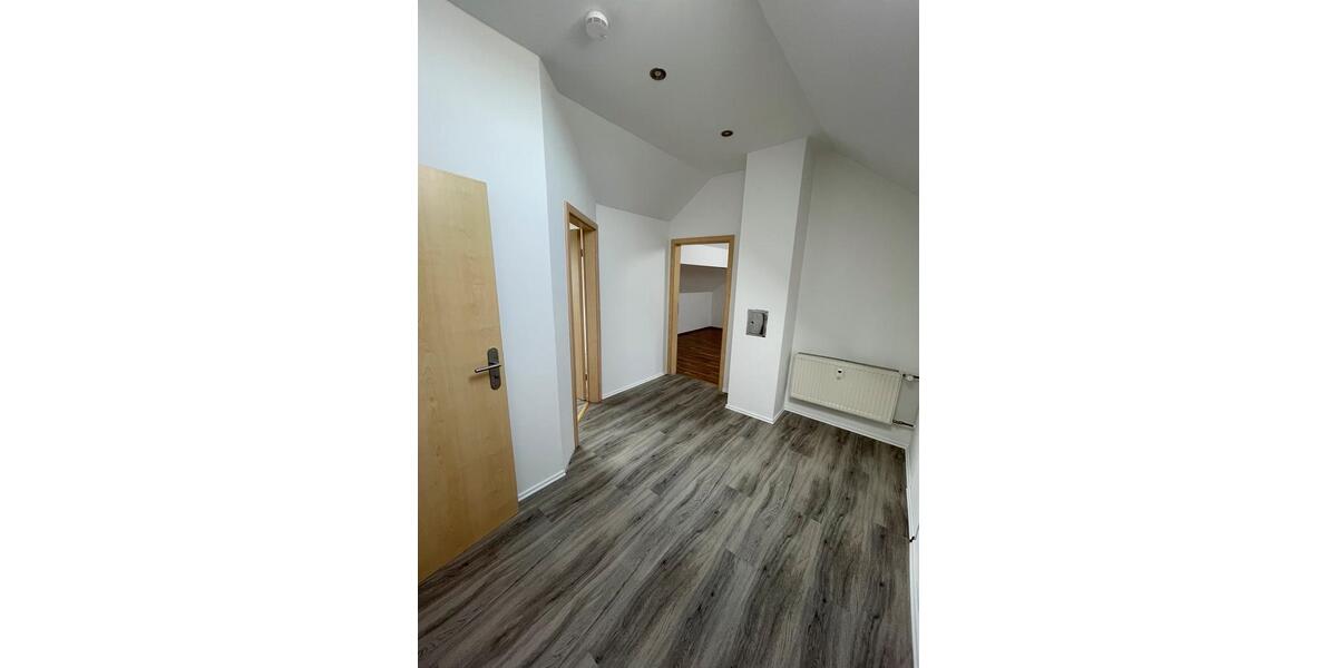 Maisonettenwohnung Berg bei Neumarkt in der Oberpfalz - 5.5 Zimmer, 156 m&sup2;, 1.400&euro; | Angebot:26702049