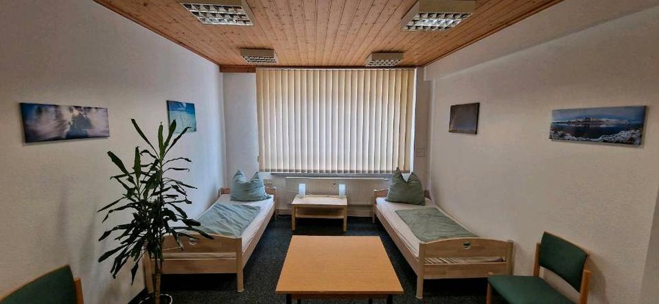 Wohnen auf Zeit Nebra (Unstrut) - 10 Zimmer, 250 m&sup2;, 30&euro; | Angebot:24514094