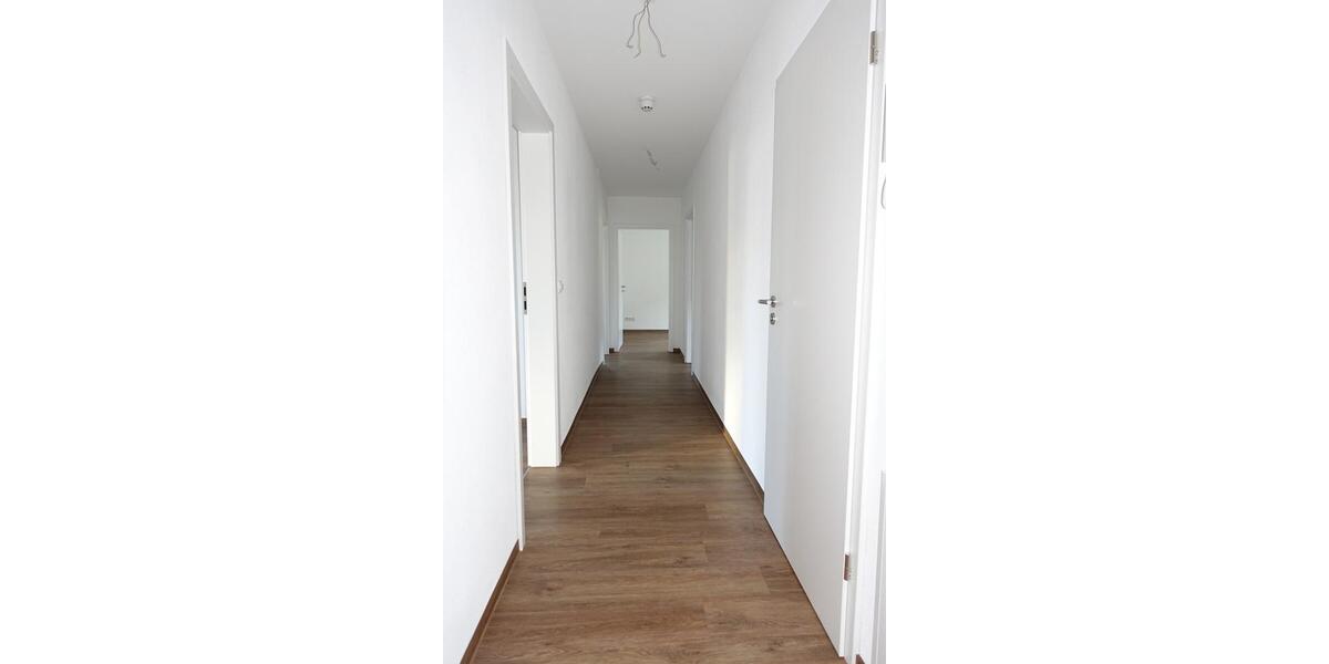 Etagenwohnung Ehrenfriedersdorf - 4 Zimmer, 86 m&sup2;, 688&euro; | Angebot:24535085