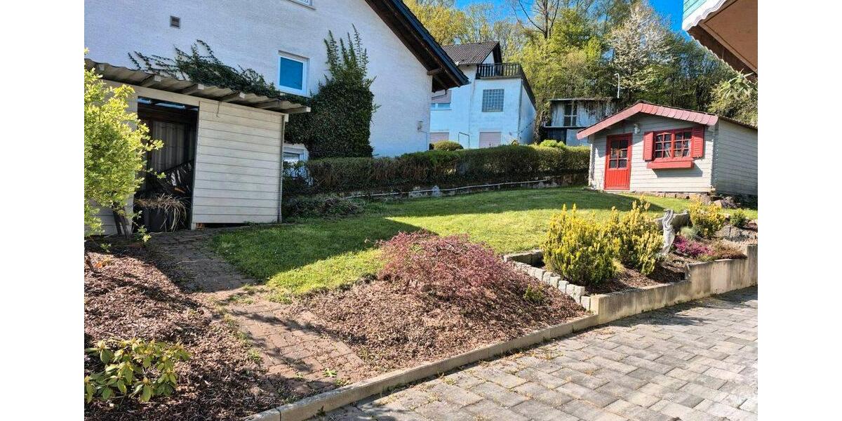 Dachgeschoßwohnung Wächtersbach - 3 Zimmer, 260 m&sup2;, 2.400&euro; | Angebot:26359348