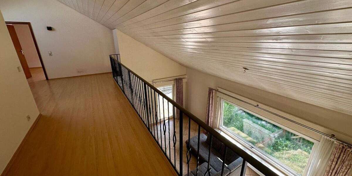 Mehrfamilienhaus, Wohnhaus Althengstett - 5 Zimmer, 199 m&sup2;, 2.500&euro; | Angebot:25821147