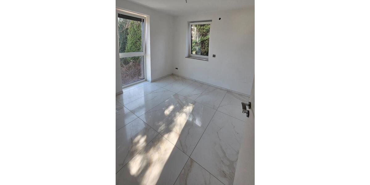 Etagenwohnung Remagen - 3 Zimmer, 88 m&sup2;, 1.250&euro; | Angebot:25368477