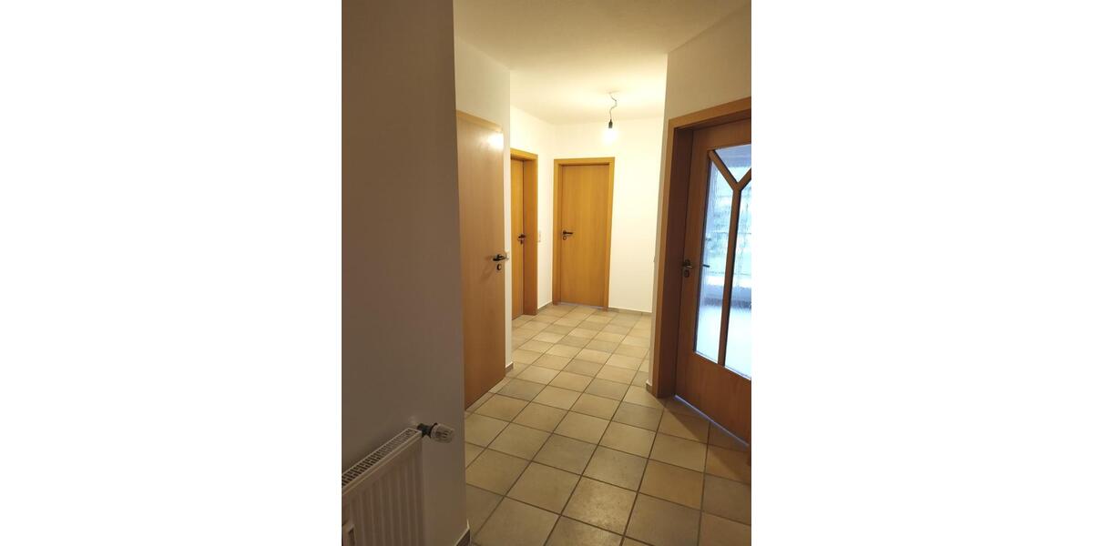 Dachgeschoßwohnung Vechta - 2 Zimmer, 67 m&sup2;, 600&euro; | Angebot:25402896