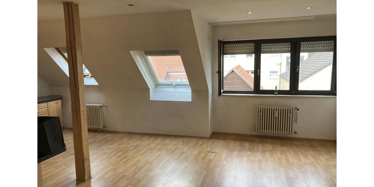 Dachgeschoßwohnung Lauda-Königshofen Königshofen - 4 Zimmer, 143 m&sup2;, 900&euro; | Angebot:26415276