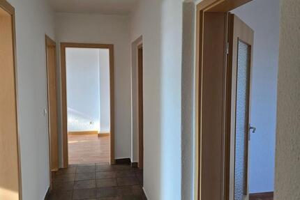 Wohnung Kalbe (Milde) - 3 Zimmer, 61 m&sup2;, 290&euro; | Angebot:25417978