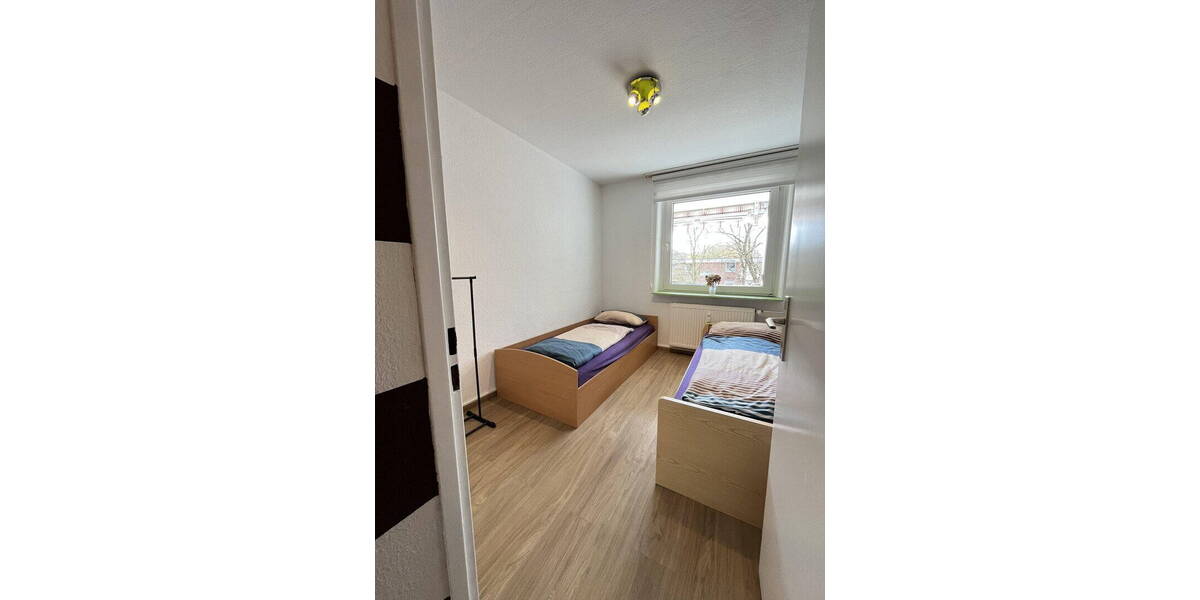 Etagenwohnung Hannover Marienwerder - 4 Zimmer, 88 m&sup2;, 1.140&euro; | Angebot:26563839