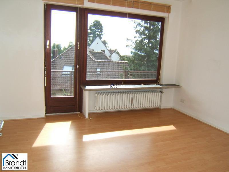 Attraktive Altbauwohnung am Rande der Stadt! 4 zimmer