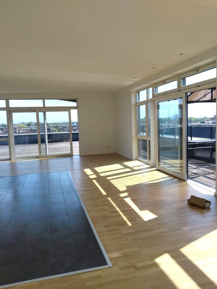 Traumhaft schöne Penthousewohnung mit toller Dachterrasse in Duisburg zu vermieten zimmer