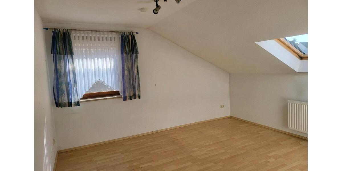 Etagenwohnung Merkendorf - 3 Zimmer, 120 m&sup2;, 840&euro; | Angebot:26120672