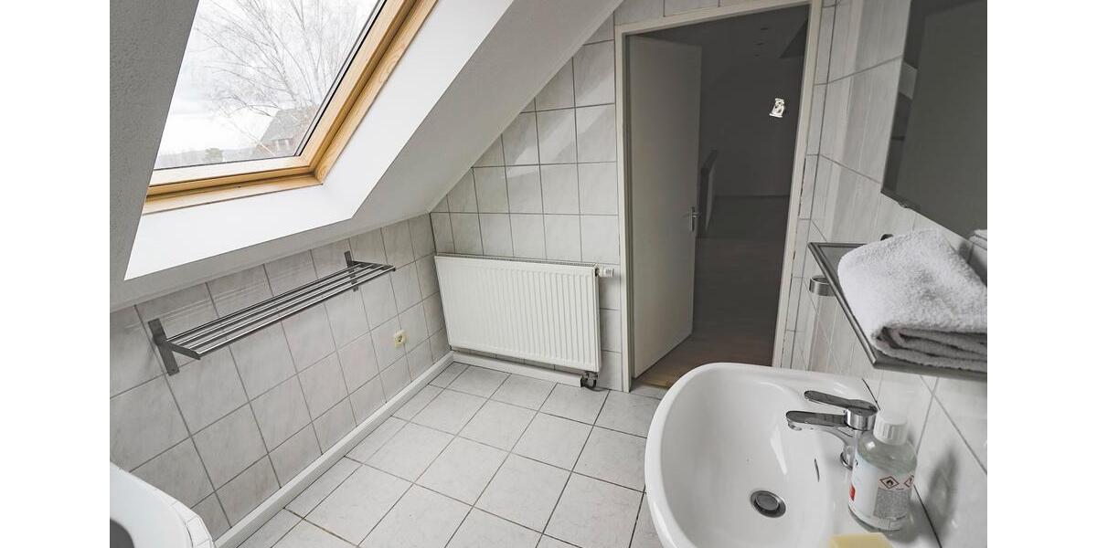 Dachgeschoßwohnung Kirchberg (Hunsrück) - 3 Zimmer, 75 m&sup2;, 850&euro; | Angebot:26629755
