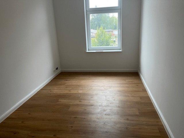 Etagenwohnung Stendal - 3 Zimmer, 76 m&sup2;, 700&euro; | Angebot:26287860