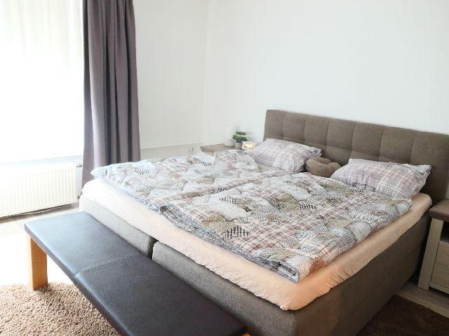 Erdgeschoßwohnung Hameln Kernstadt - 4.5 Zimmer, 140 m&sup2;, 990&euro; | Angebot:25125378