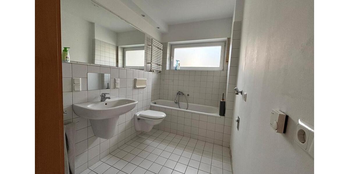 Etagenwohnung Gießen - 3 Zimmer, 84 m&sup2;, 1.008&euro; | Angebot:26636431