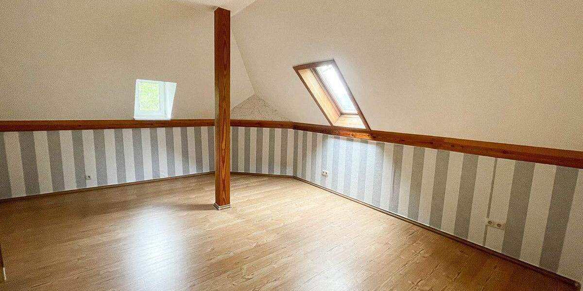 Etagenwohnung Aue Aue - 2 Zimmer, 63 m&sup2;, 400&euro; | Angebot:24452927