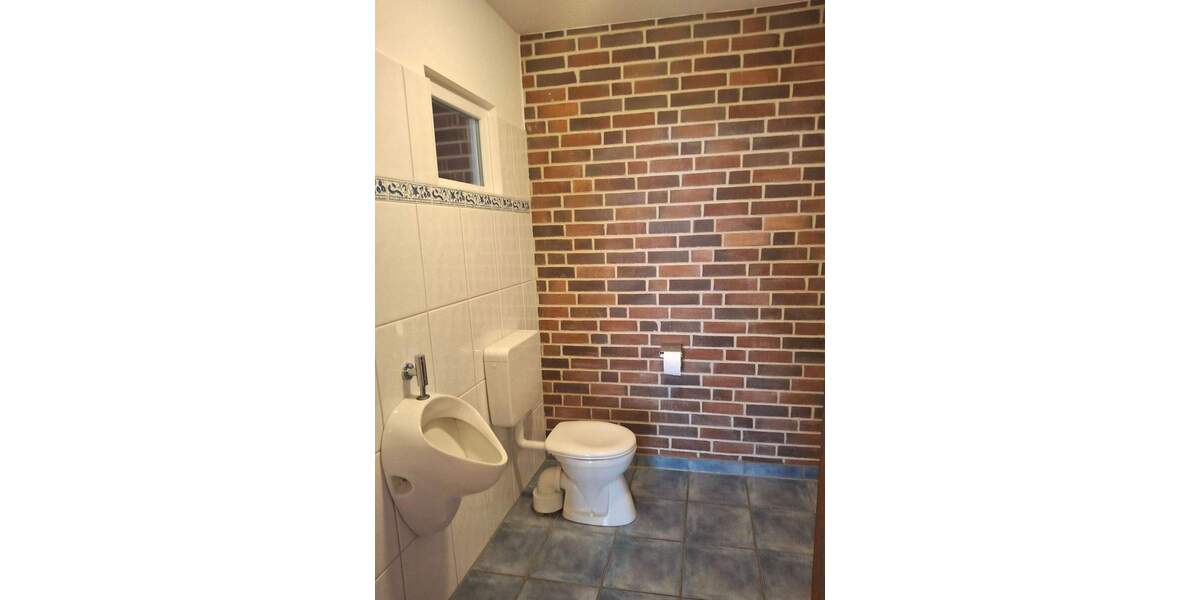 Bauernhaus, Landhaus Remmels - 8 Zimmer, 300 m&sup2;, 1.950&euro; | Angebot:25770396