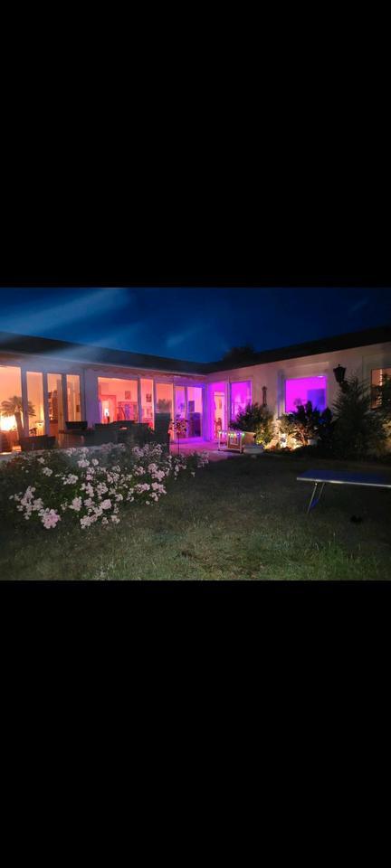 Möbliertes Zimmer in schönem Bungalow