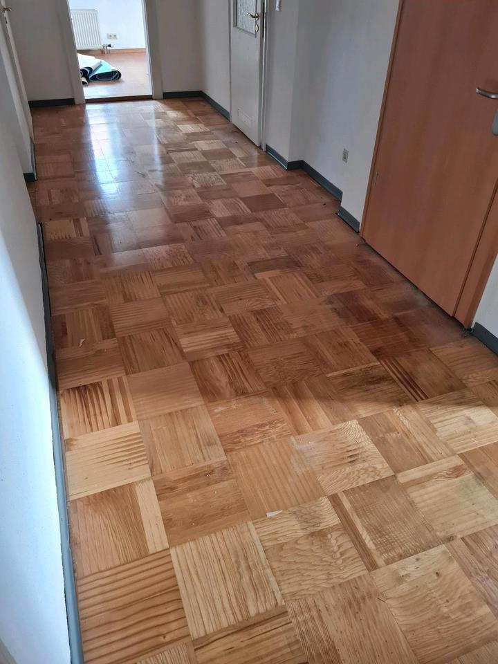 Schöne geräumige 4-Zimmer-Wohnung 2.OG mit Südblick