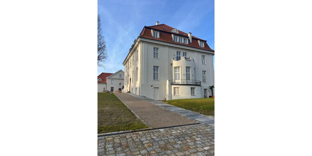 Maisonettenwohnung Schwerin Gartenstadt - 4 Zimmer, 137 m&sup2;, 1.986&euro; | Angebot:25570523