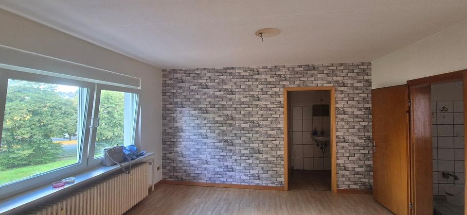 Etagenwohnung Eschershausen - 2 Zimmer, 56 m&sup2;, 300&euro; | Angebot:24676745