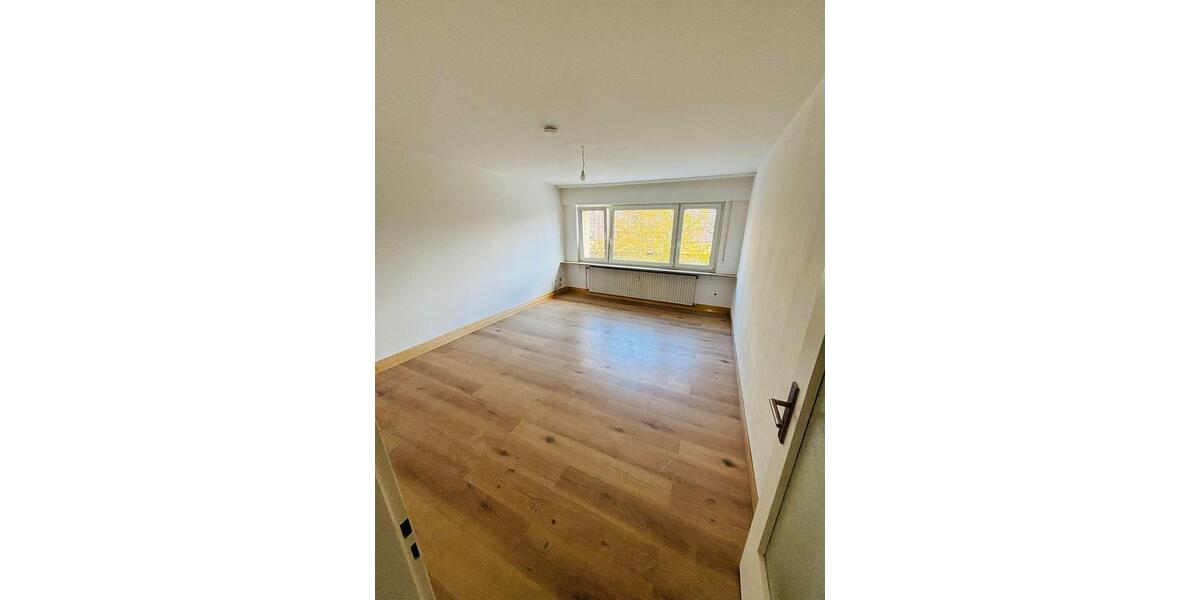 Etagenwohnung Pforzheim Nordstadt - 3 Zimmer, 70 m&sup2;, 990&euro; | Angebot:25993625