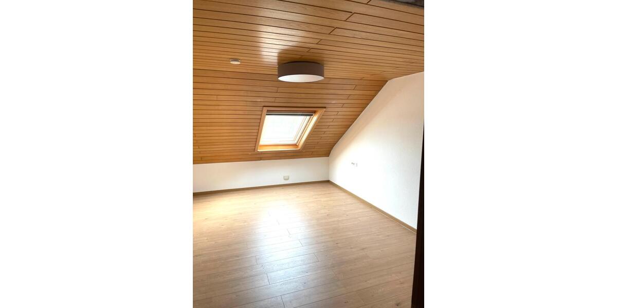 Dachgeschoßwohnung Aspach - 3 Zimmer, 92 m&sup2;, 950&euro; | Angebot:26354844