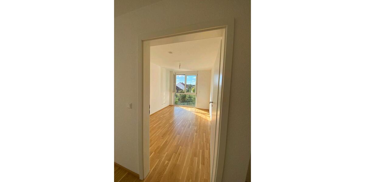 Wohnen auf Zeit Herrenberg - 3 Zimmer, 75 m&sup2;, 690&euro; | Angebot:26543665