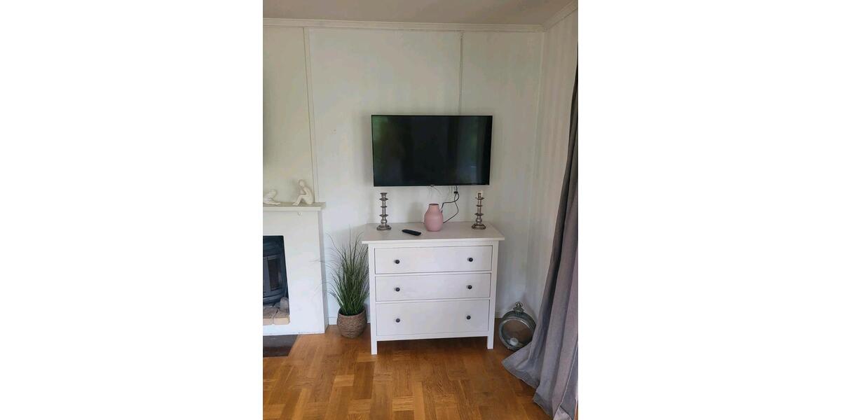Einfamilienhaus Esens - 7 Zimmer, 100 m&sup2;, 80&euro; | Angebot:24830505