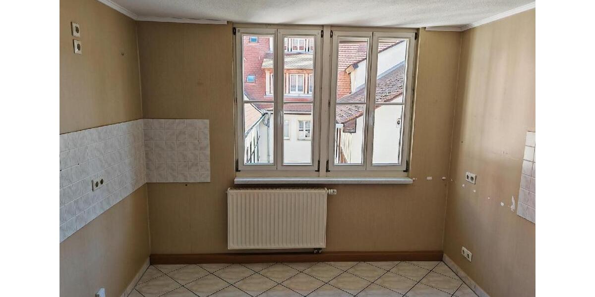 Etagenwohnung Eisleben (Lutherstadt) - 4 Zimmer, 66 m&sup2;, 390&euro; | Angebot:24866478