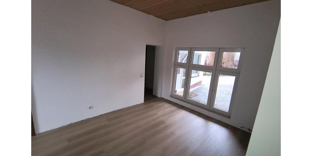 Erdgeschoßwohnung Eslohe (Sauerland) - 4 Zimmer, 125 m&sup2;, 750&euro; | Angebot:25146662