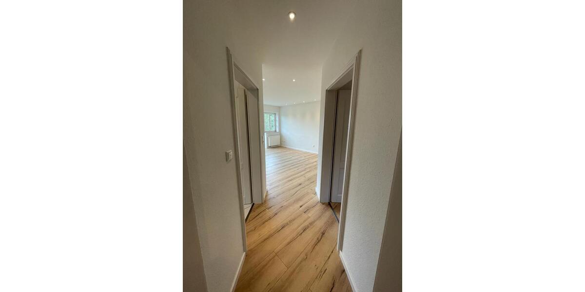 Etagenwohnung Vöhl - 3 Zimmer, 77 m&sup2;, 620&euro; | Angebot:26695777