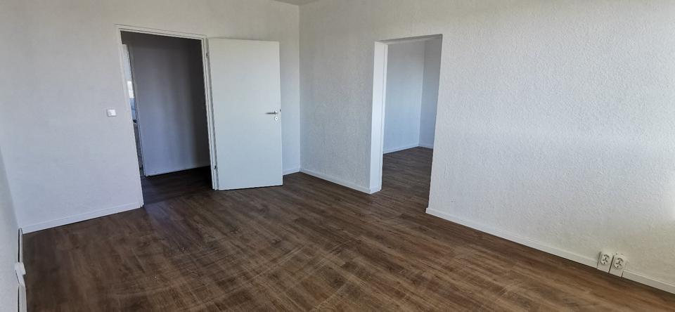 Etagenwohnung Pasewalk - 5 Zimmer, 112 m&sup2;, 840&euro; | Angebot:26242904
