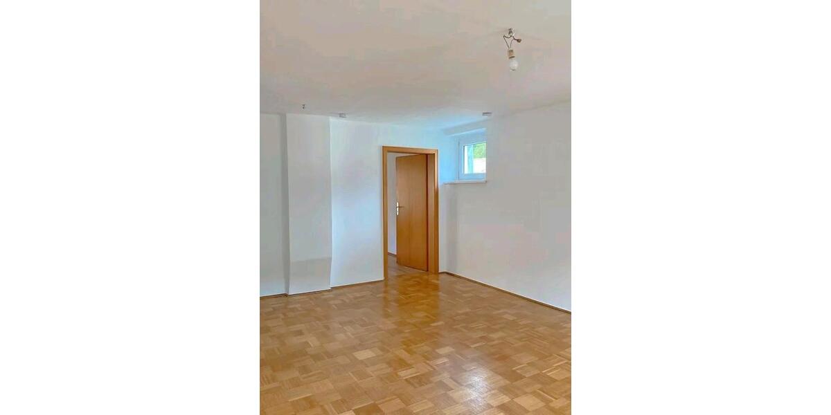 Etagenwohnung Marktschellenberg - 3.5 Zimmer, 77 m&sup2;, 900&euro; | Angebot:25342283