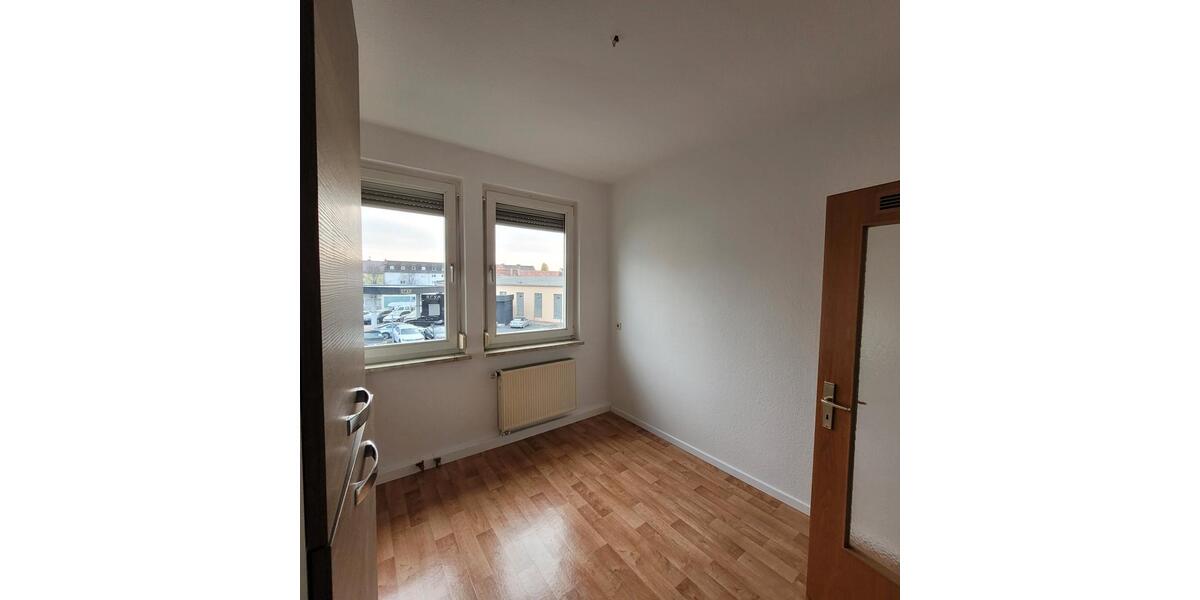 Etagenwohnung Kassel - 3 Zimmer, 77 m&sup2;, 740&euro; | Angebot:26632456