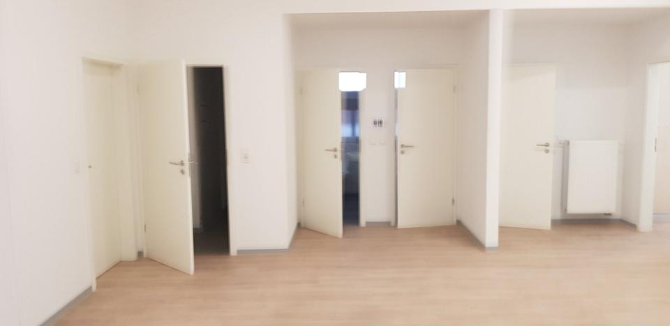 Gewerbeobjekt Kirchhain - 3.550&euro; | Angebot:24448276