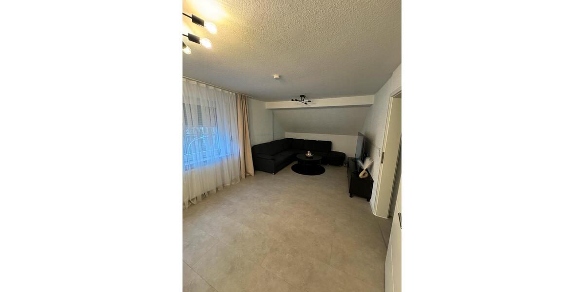 Dachgeschoßwohnung Werdohl - 4 Zimmer, 82 m&sup2;, 850&euro; | Angebot:24619356