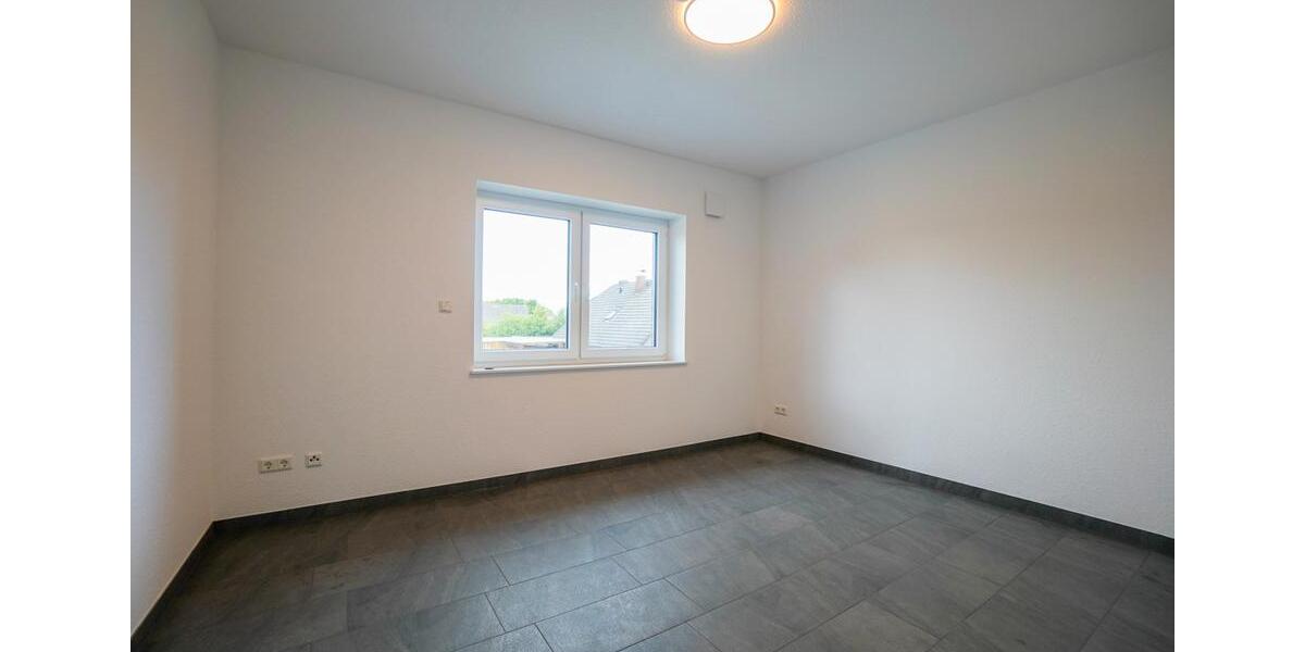Etagenwohnung Südbrookmerland - 3 Zimmer, 90 m&sup2;, 1.050&euro; | Angebot:23512354