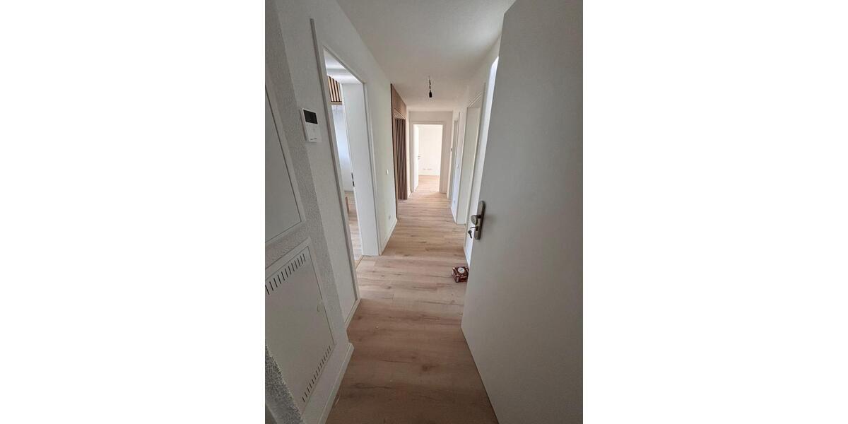 Erdgeschoßwohnung Allmersbach im Tal - 4 Zimmer, 87 m&sup2;, 1.200&euro; | Angebot:26381710